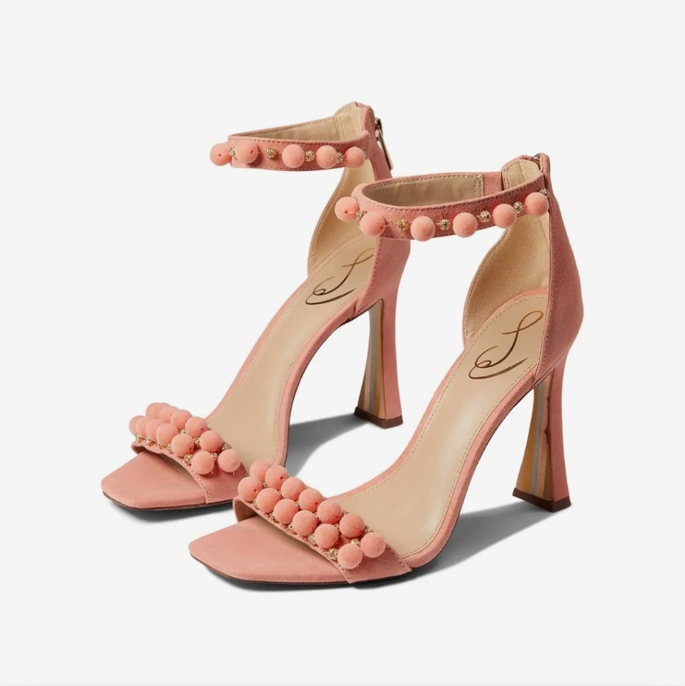 Steve madden sueade pom pom heels 8.5
